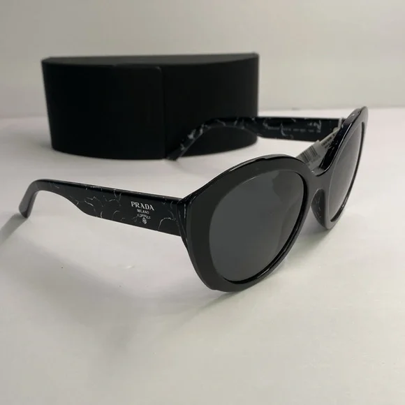 PRADA SPR 01Y 09V-5S0 round sunglass black marbletop black transparent